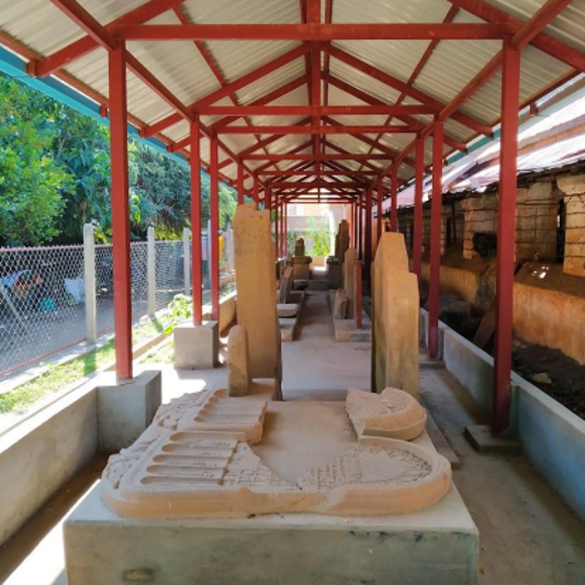 3. Ukiran tapak kaki Buddha di Bagan (Foto kredit: Thet Oo Maung)